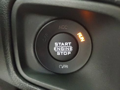 New 2025 Jeep Gladiator Willys image 19