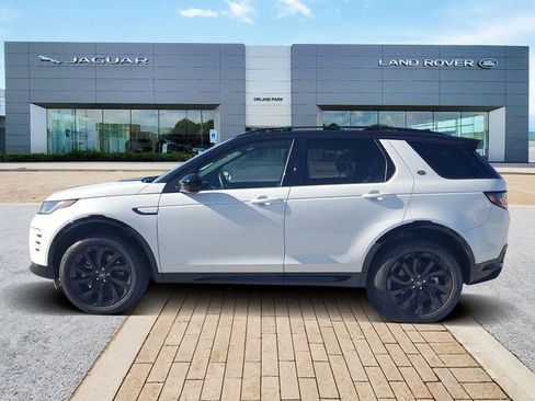 Used 2025 Land Rover Discovery Sport Dynamic SE AWD/4WD image 8