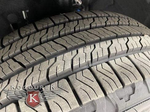 New 2026 Ford Maverick Lariat AWD/4WD image 8