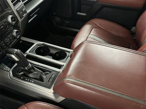 Used 2018 Ford F150 Platinum w/ Equipment Group 701A Luxury image 18