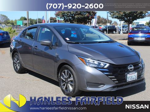 Used 2025 Nissan Versa SV FWD image 5