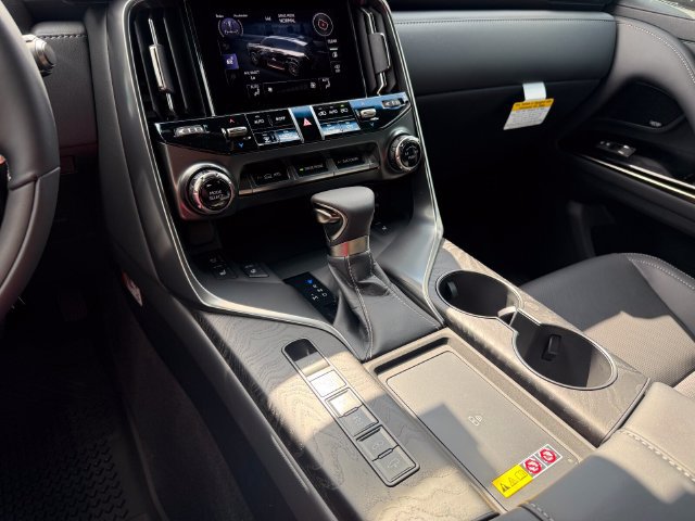 New 2026 Lexus LX 600 4WD w/ Appearance Package image 20