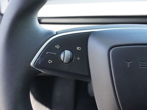 Used 2025 Tesla Model 3 Long Range RWD image 42