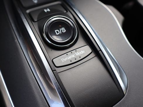 Used 2017 Acura MDX SH-AWD image 26