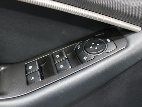 Used 2025 Ford Explorer ST-Line w/ ST-Line Street Pack AWD/4WD image 7