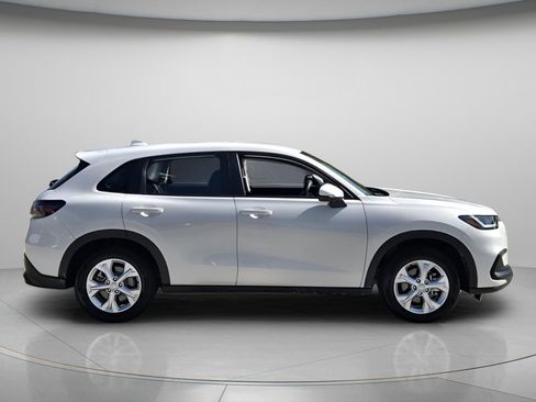 Used 2024 Honda HR-V LX image 3