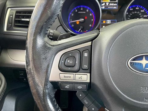 Used 2017 Subaru Outback 2.5i Premium image 23