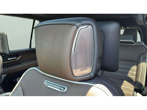 Used 2025 GMC Yukon Denali Ultimate AWD/4WD image 25
