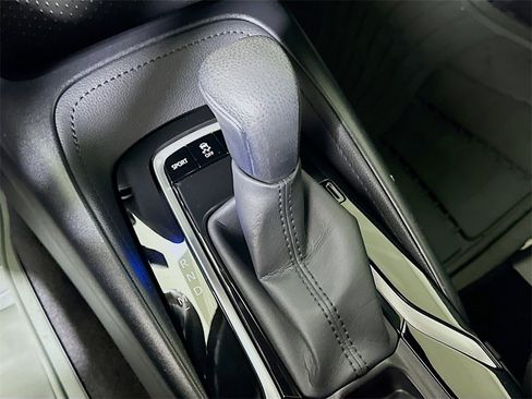 Used 2020 Toyota Corolla SE image 27