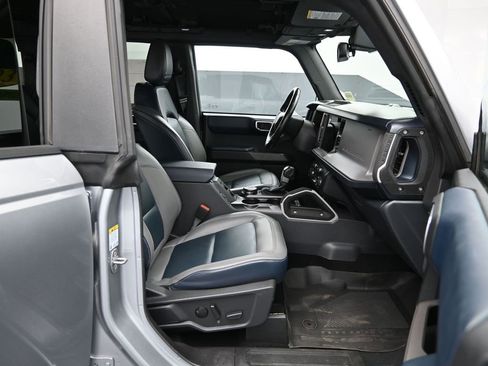 Used 2023 Ford Bronco Outer Banks image 25
