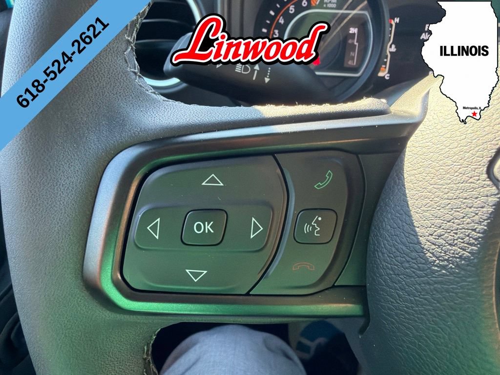 Used 2025 Jeep Gladiator Sport AWD/4WD image 16