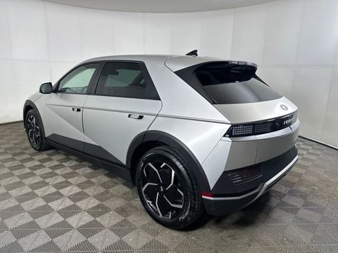 Used 2024 Hyundai Ioniq 5 SEL image 5