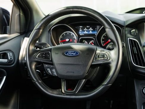Used 2016 Ford Focus ST FWD image 10