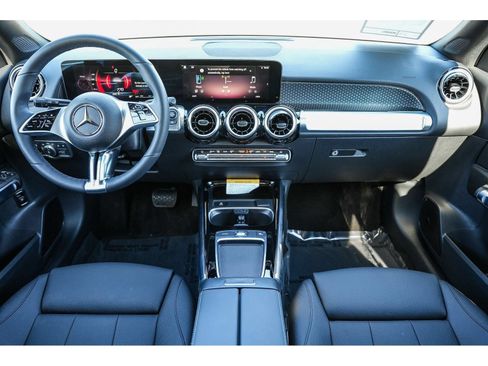 Certified 2026 Mercedes-Benz GLB 250 4MATIC image 12