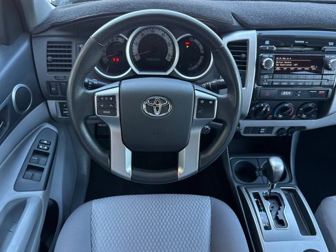 Used 2012 Toyota Tacoma PreRunner w/ SR5 Pkg RWD image 27