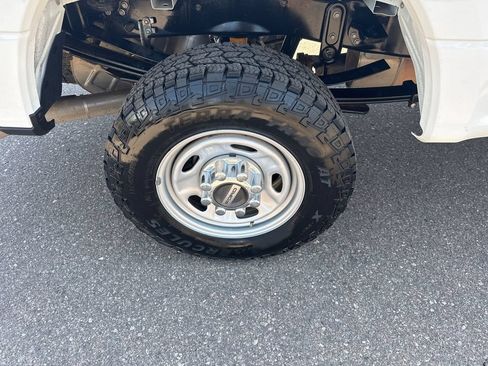 Used 2020 Ford F250 XL w/ XL Value Package AWD/4WD image 16