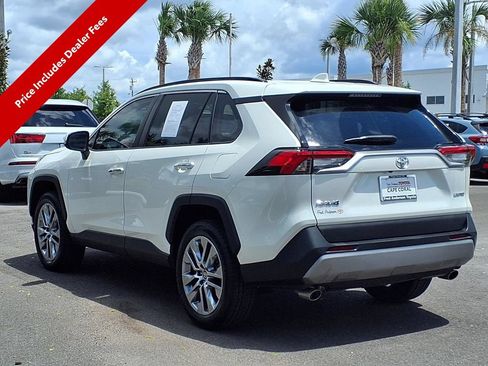 Used 2022 Toyota RAV4 Limited FWD image 6