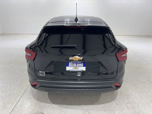 New 2026 Chevrolet Trax LS w/ LS Convenience Package image 4