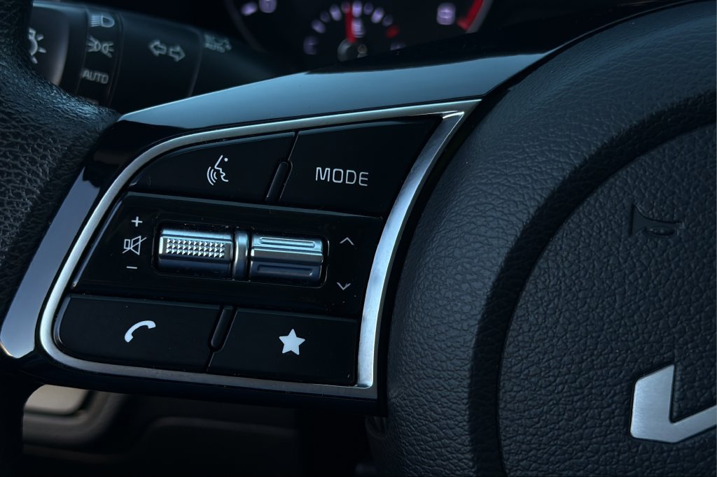 Used 2024 Kia Forte LXS w/ LXS Technology Package FWD image 20
