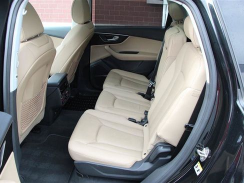 Used 2023 Audi Q7 3.0T Premium Plus w/ Premium Plus Package AWD/4WD image 26