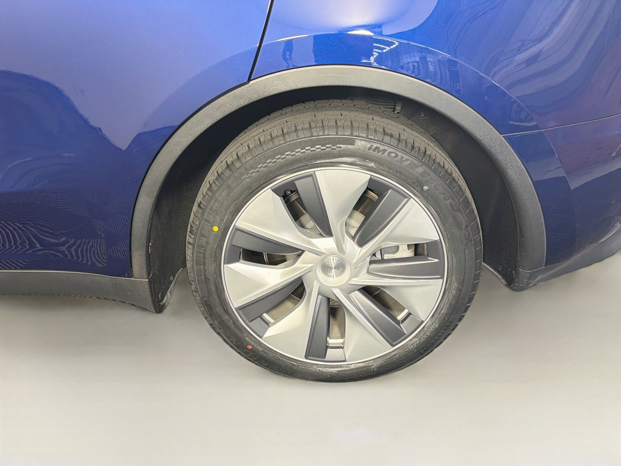 Used 2023 Tesla Model Y Long Range AWD/4WD image 11