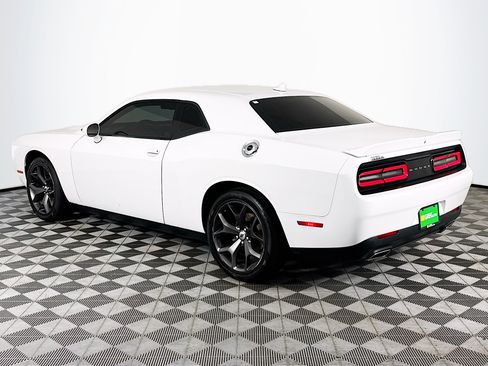 Used 2018 Dodge Challenger SXT Plus RWD image 6