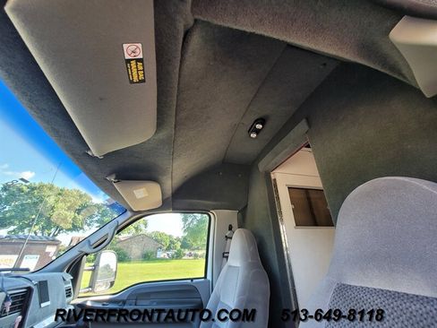 Used 2001 Ford F350 4x4 Regular Cab DRW Super Duty image 27