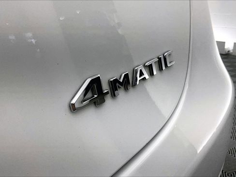 Used 2023 Mercedes-Benz GLC 300 4MATIC Coupe image 7