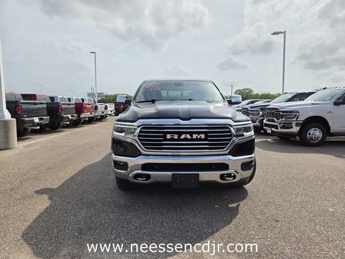 Used 2019 RAM 1500 Limited AWD/4WD image 2