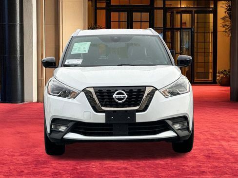 Used 2020 Nissan Kicks SR w/ SR Premium Package image 7