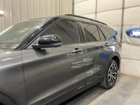 Used 2020 Ford Explorer ST w/ Premium Technology Package image 5