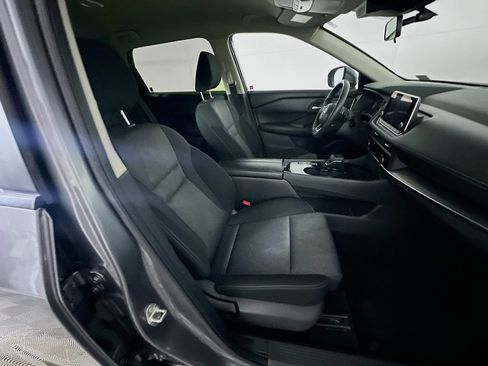 Used 2024 Nissan Rogue SV image 30