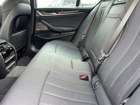 Used 2021 BMW 540i w/ Premium Package image 15