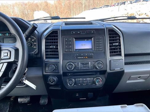 Used 2018 Ford F150 XLT w/ XTR Package image 27
