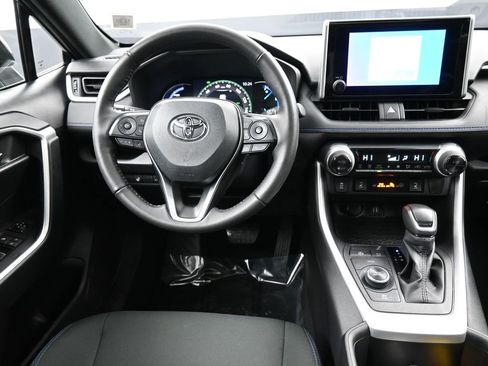 Certified 2024 Toyota RAV4 SE image 21