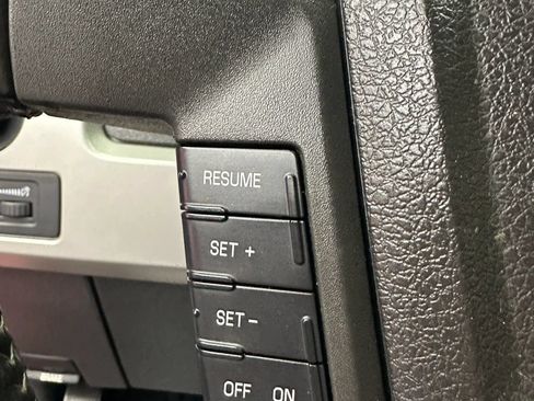 Used 2010 Ford F150 Lariat AWD/4WD image 17