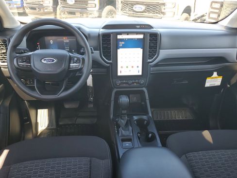 Used 2025 Ford Ranger XL image 13