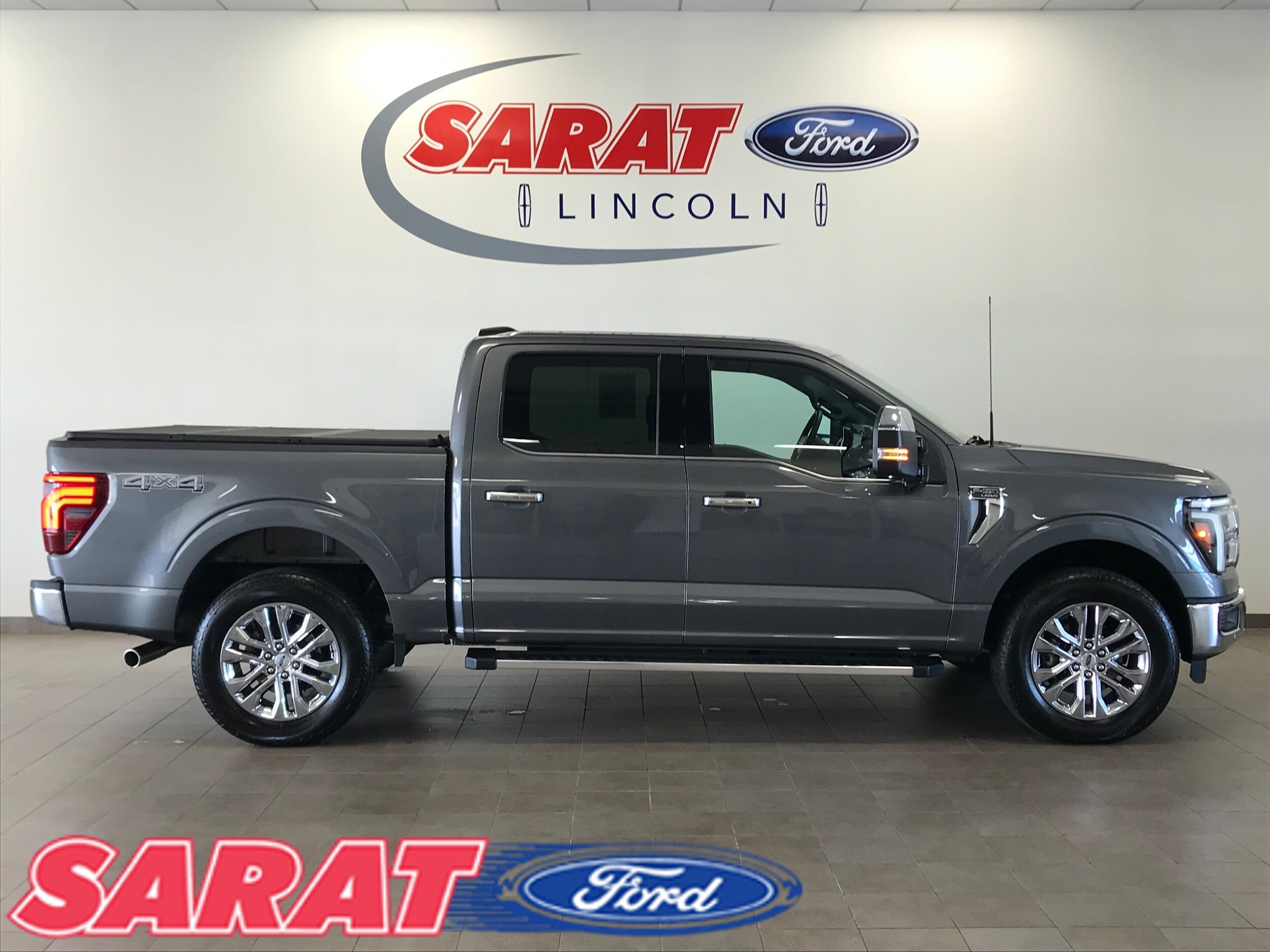 Used 2025 Ford F150 Lariat w/ Equipment Group 501A Mid AWD/4WD image 1