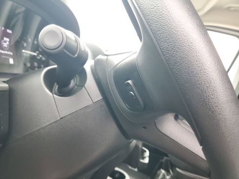 Used 2025 RAM ProMaster 2500 w/ Convenience Group image 12