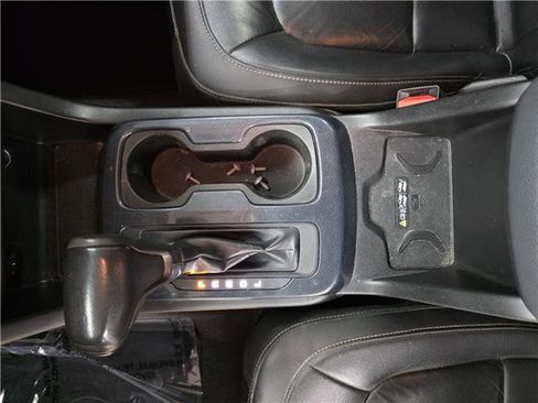 Used 2019 Chevrolet Colorado Z71 image 17