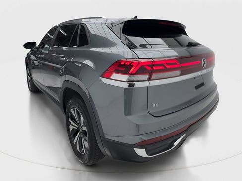 Used 2024 Volkswagen Atlas Cross Sport SE AWD/4WD image 10