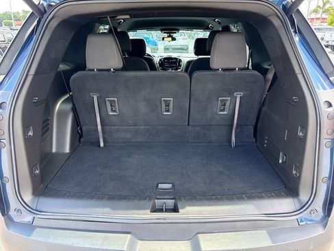 Used 2023 Chevrolet Traverse LT FWD image 26
