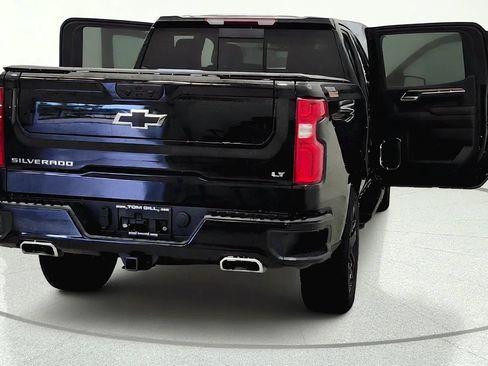 Used 2025 Chevrolet Silverado 1500 LT Trail Boss w/ Convenience Package II AWD/4WD image 11