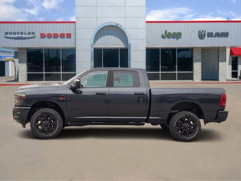 New 2026 RAM 2500 Laramie AWD/4WD image 3