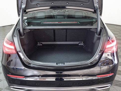 Certified 2025 Mercedes-Benz C 300 4MATIC Sedan image 8