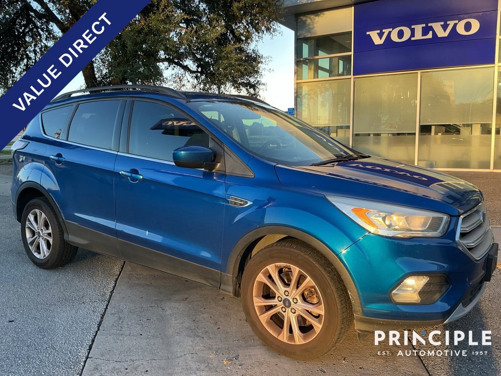 Used 2017 Ford Escape SE w/ Equipment Group 201A FWD image 1