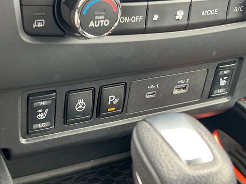 Certified 2023 Nissan Frontier PRO-4X w/ Pro-4X Premium Package image 32