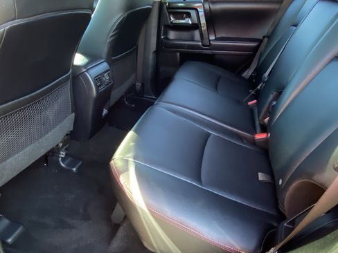 Certified 2024 Toyota 4Runner TRD Off-Road Premium image 25