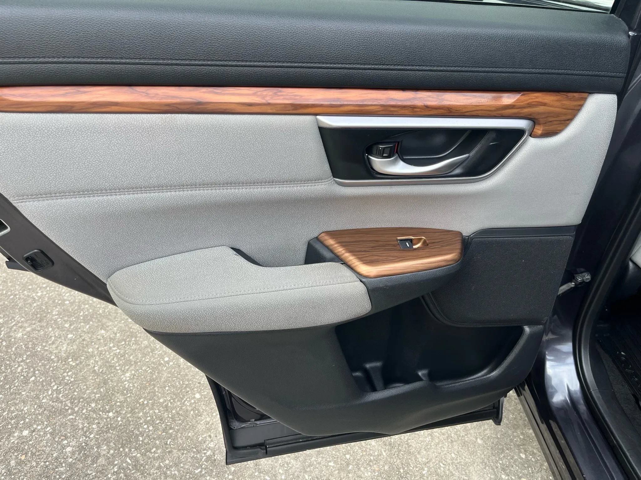 Used 2019 Honda CR-V EX image 26