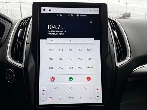 Used 2022 Ford Edge SEL w/ Convenience Package image 14